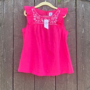 New flutter sleeve embroidered flower top